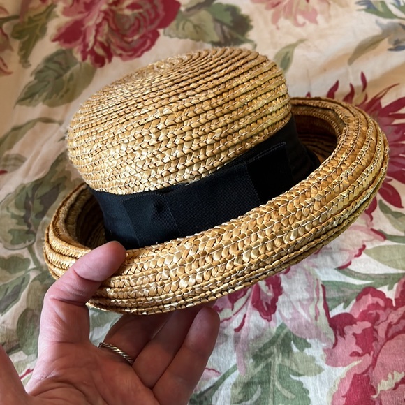 SUNDANCE Woven Straw Hat Curled Brim Black Gross-grain Ribbon Vtg Vibe Feminine - Picture 9 of 16